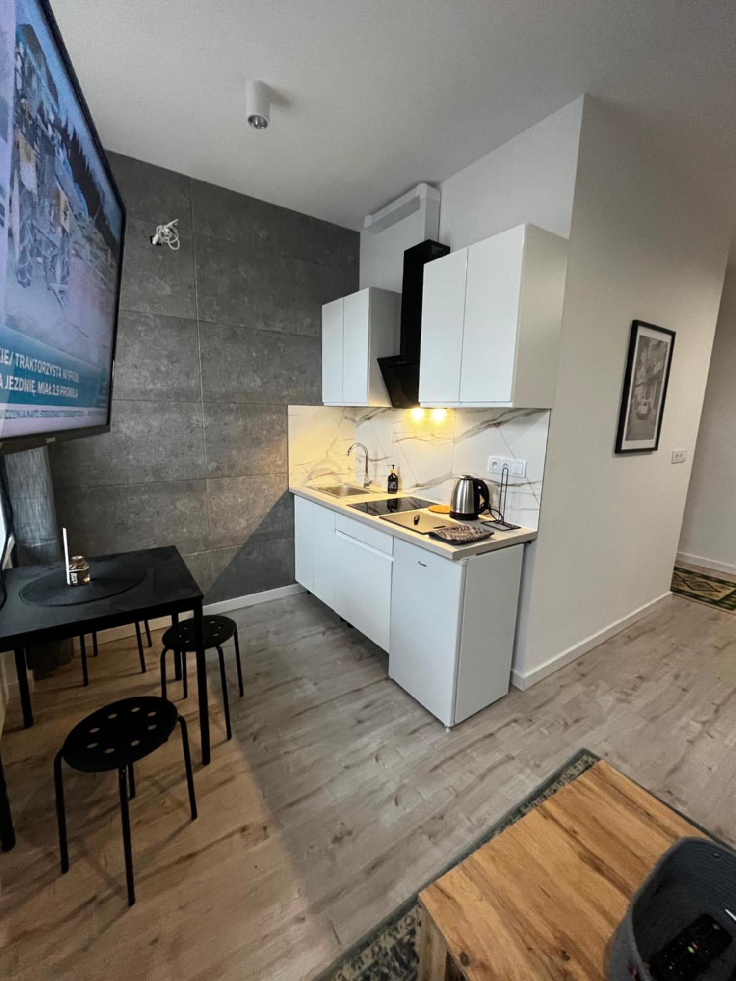 Apartamenty Dbrw Jezyce Познан Екстериор снимка