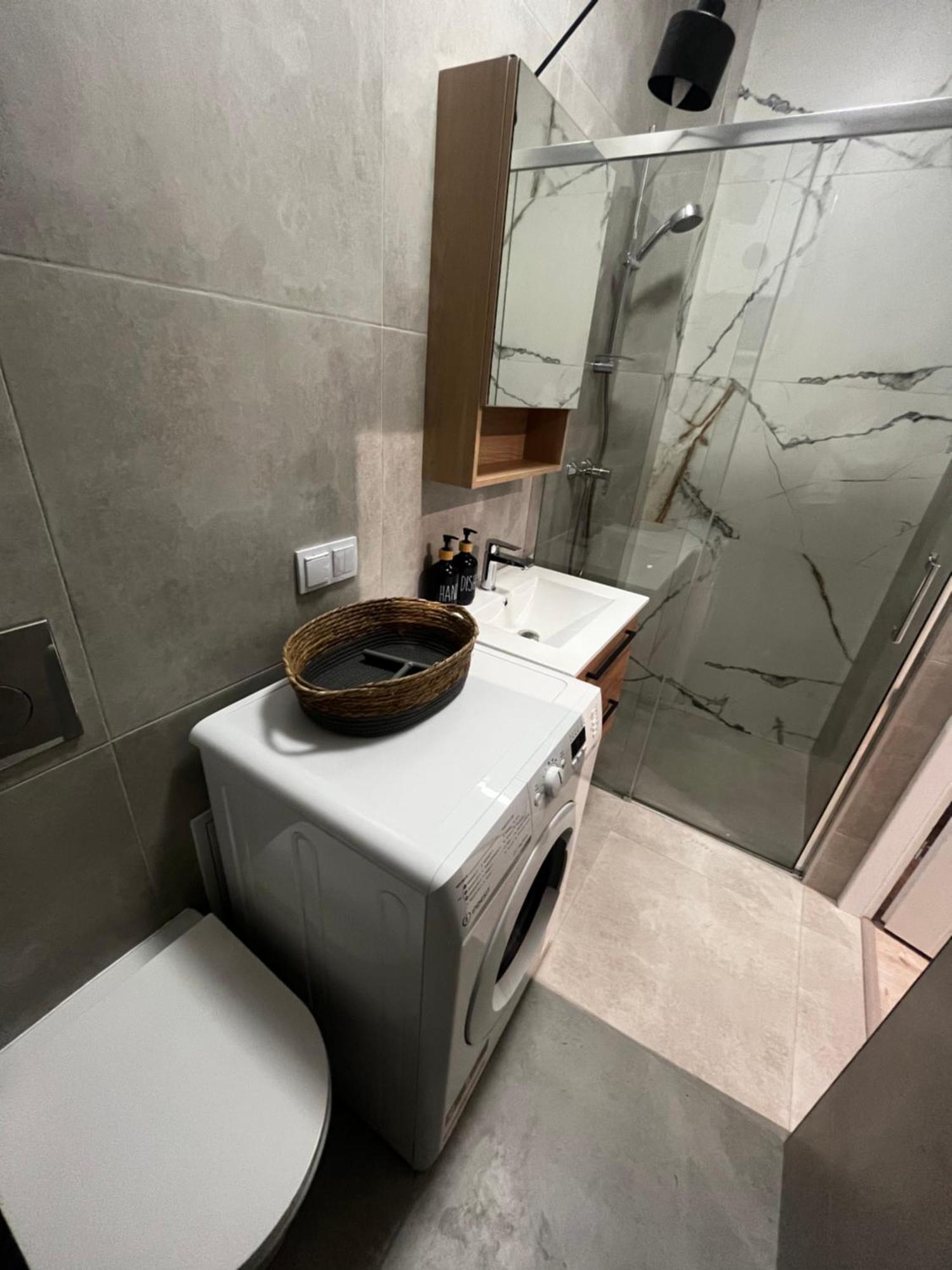 Apartamenty Dbrw Jezyce Познан Екстериор снимка
