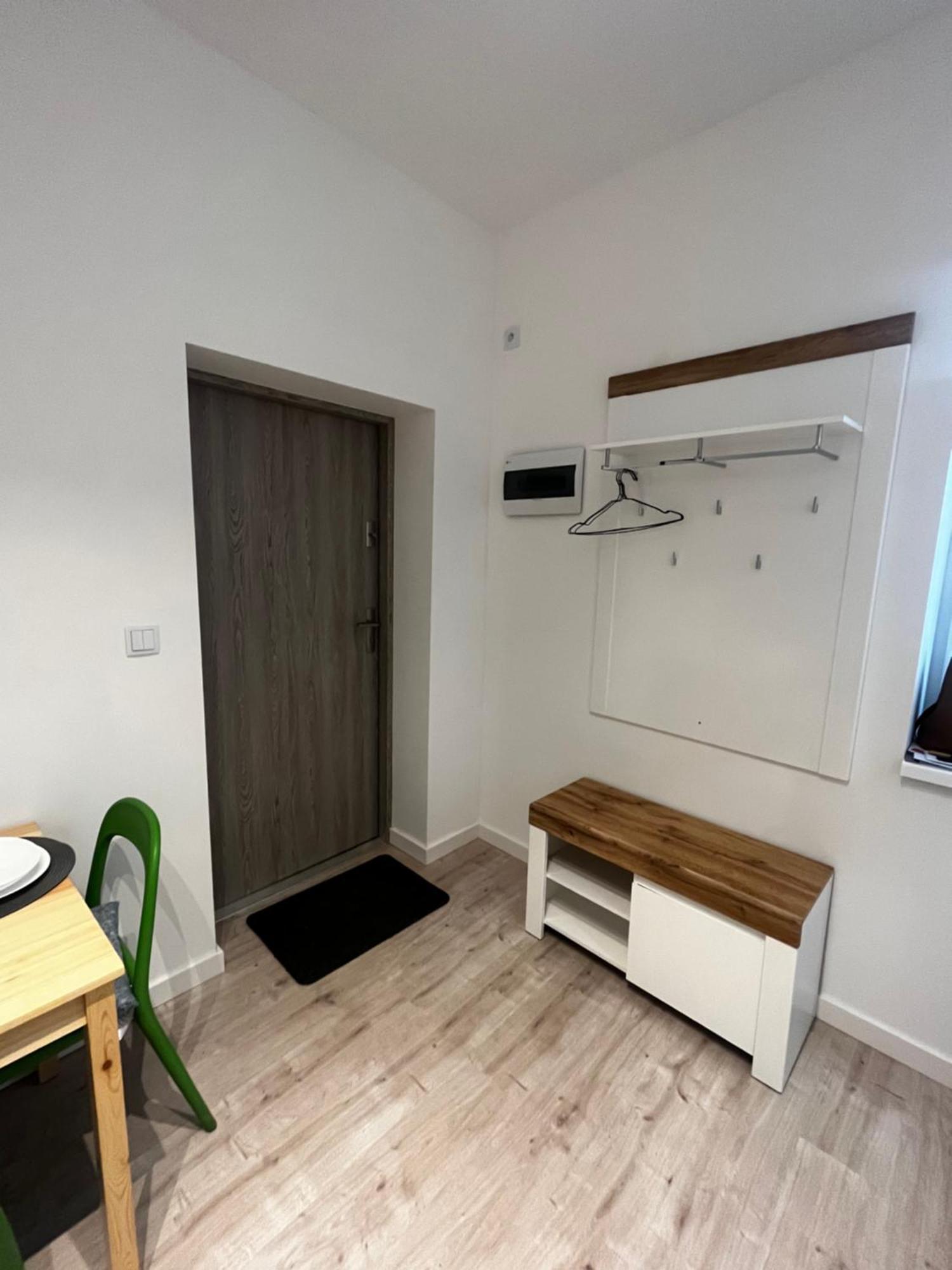 Apartamenty Dbrw Jezyce Познан Екстериор снимка