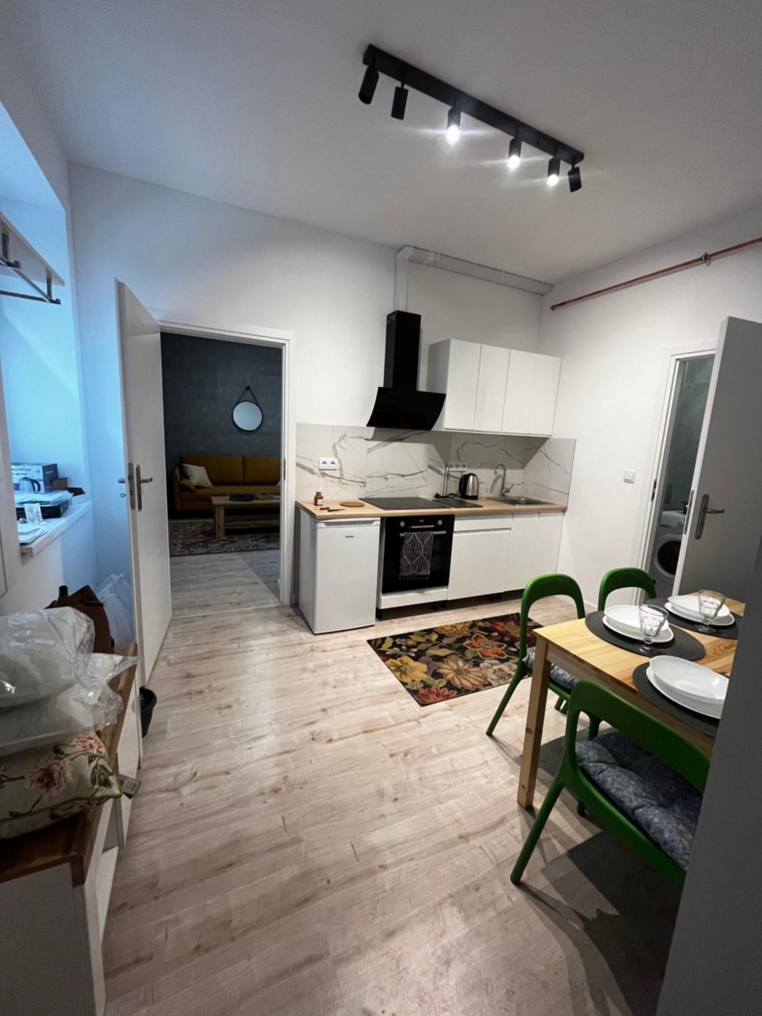 Apartamenty Dbrw Jezyce Познан Екстериор снимка